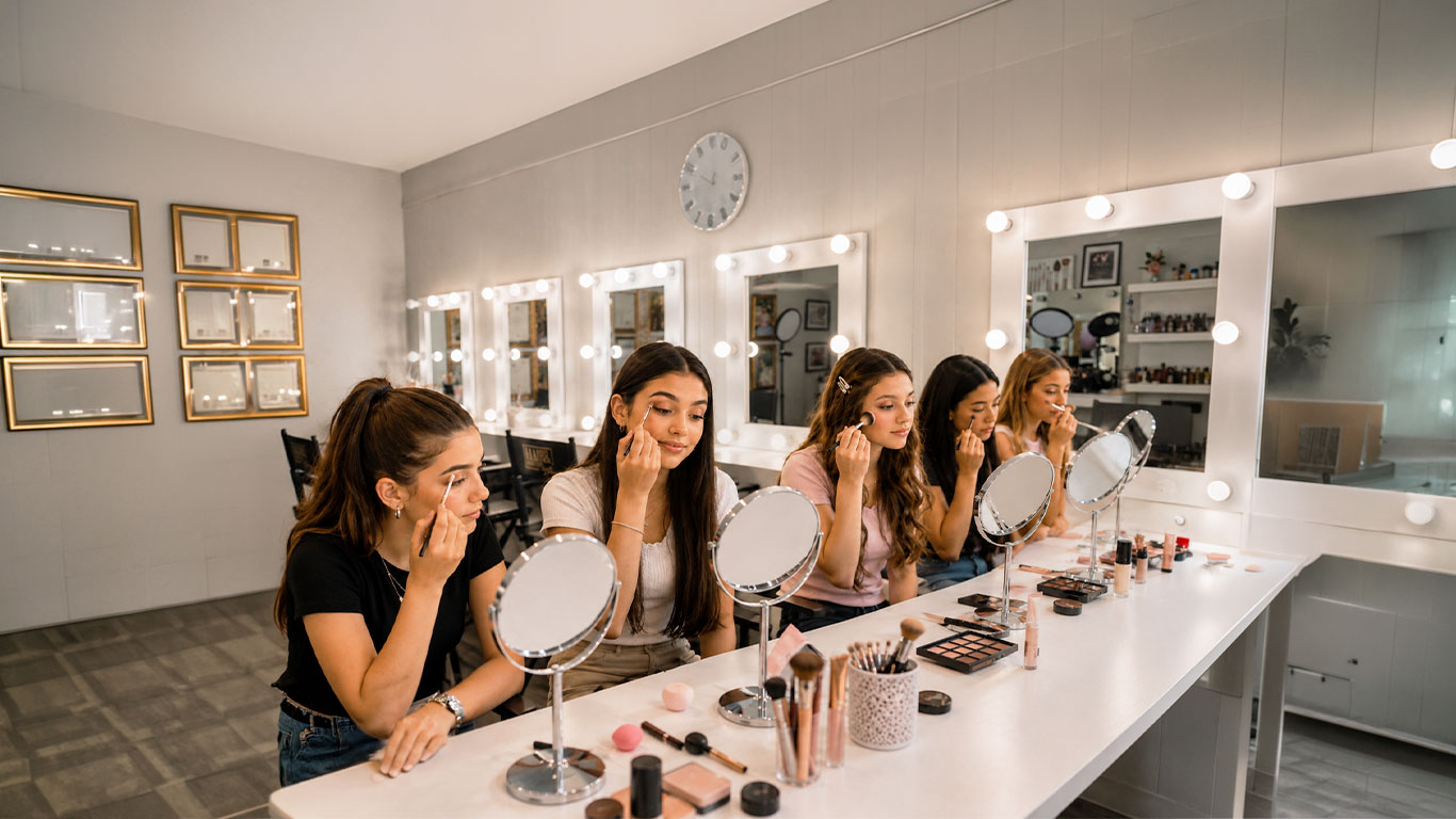 Self-Makeup Workshop for Teens